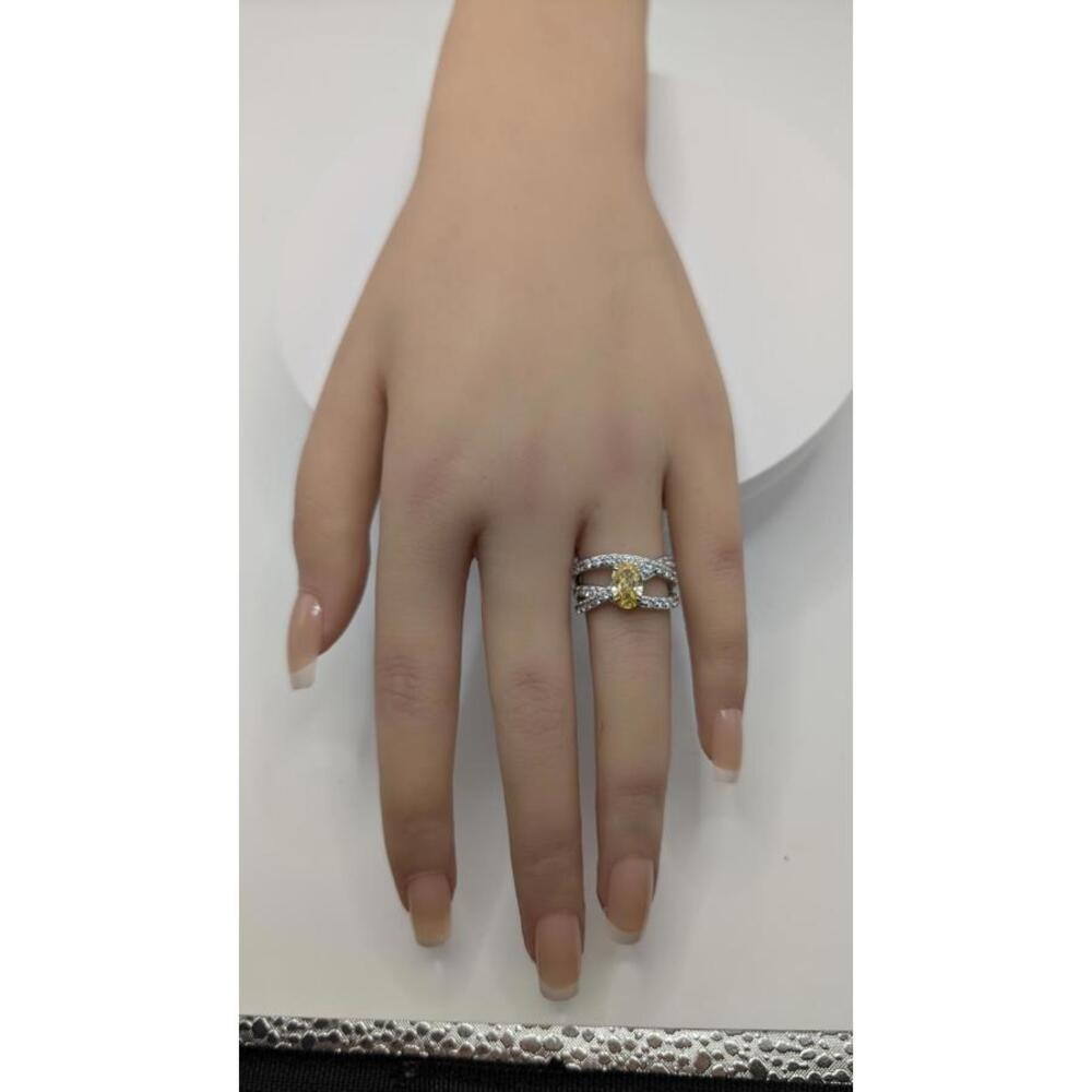 Elegant Silver Ring with Yellow Gemstone and Clear Crystals Size 7 - Picture 3 of 8